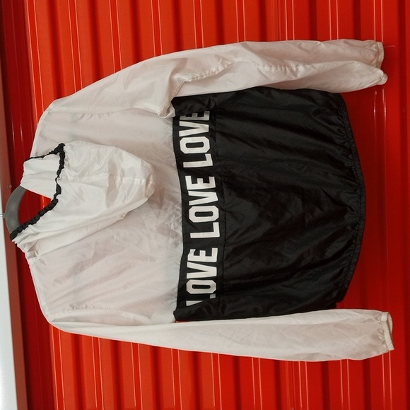 Women's windbreaker jacket size medium - Picture 2 of 2